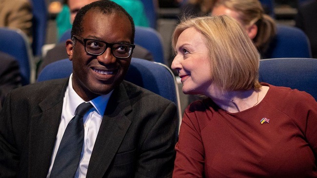 Reordenamiento del ejecutivo británico: Gobierno de Liz Truss subirá el impuesto corporativo a un 25%